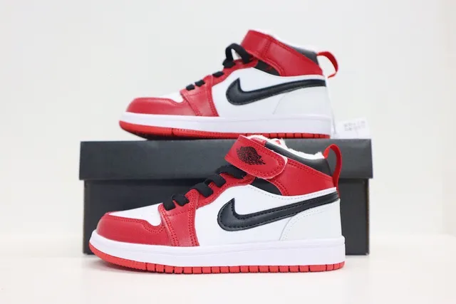 Nike Air Jordan 1 Black White Basketball Shoes 8