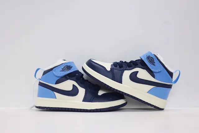Nike Air Jordan 1 Black White Basketball Shoes 12