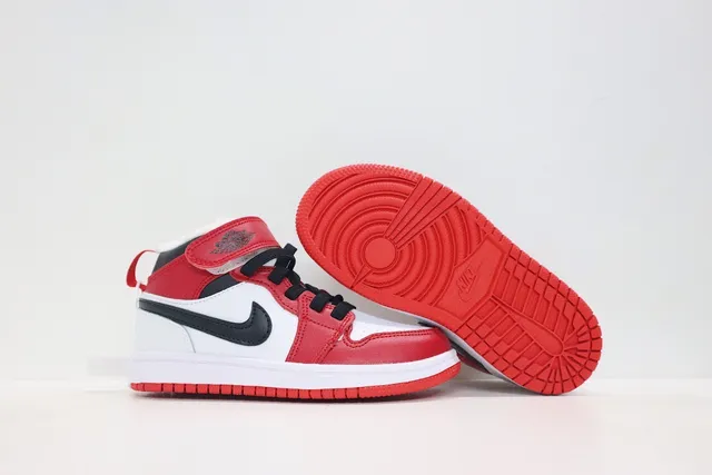 Nike Air Jordan 1 Black White Basketball Shoes 21