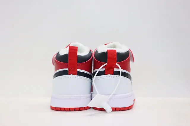 Nike Air Jordan 1 Black White Basketball Shoes 23