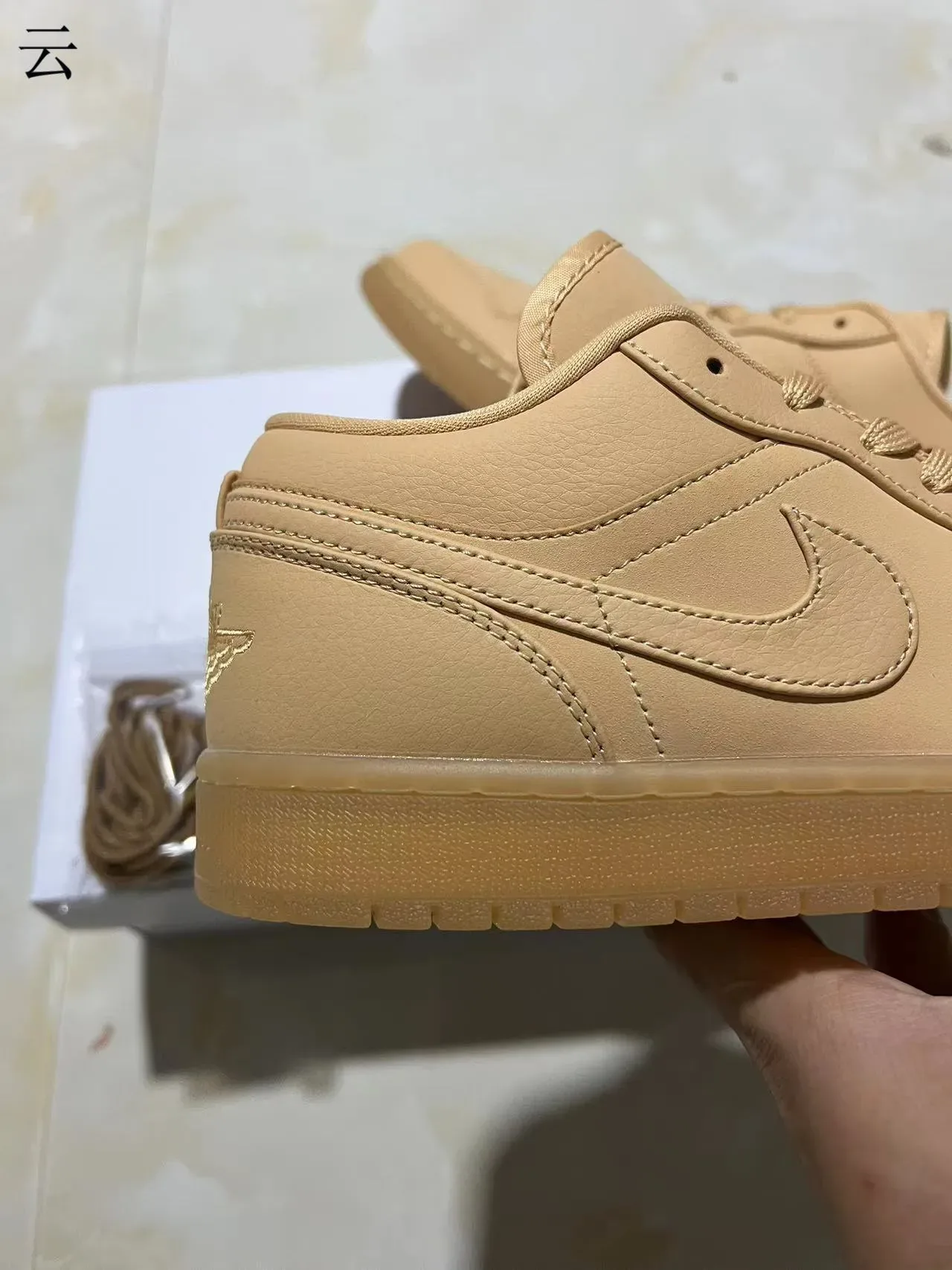 Nike Air Jordan 1 Low Monocromatique Tan Lifestyle Sneakers 7