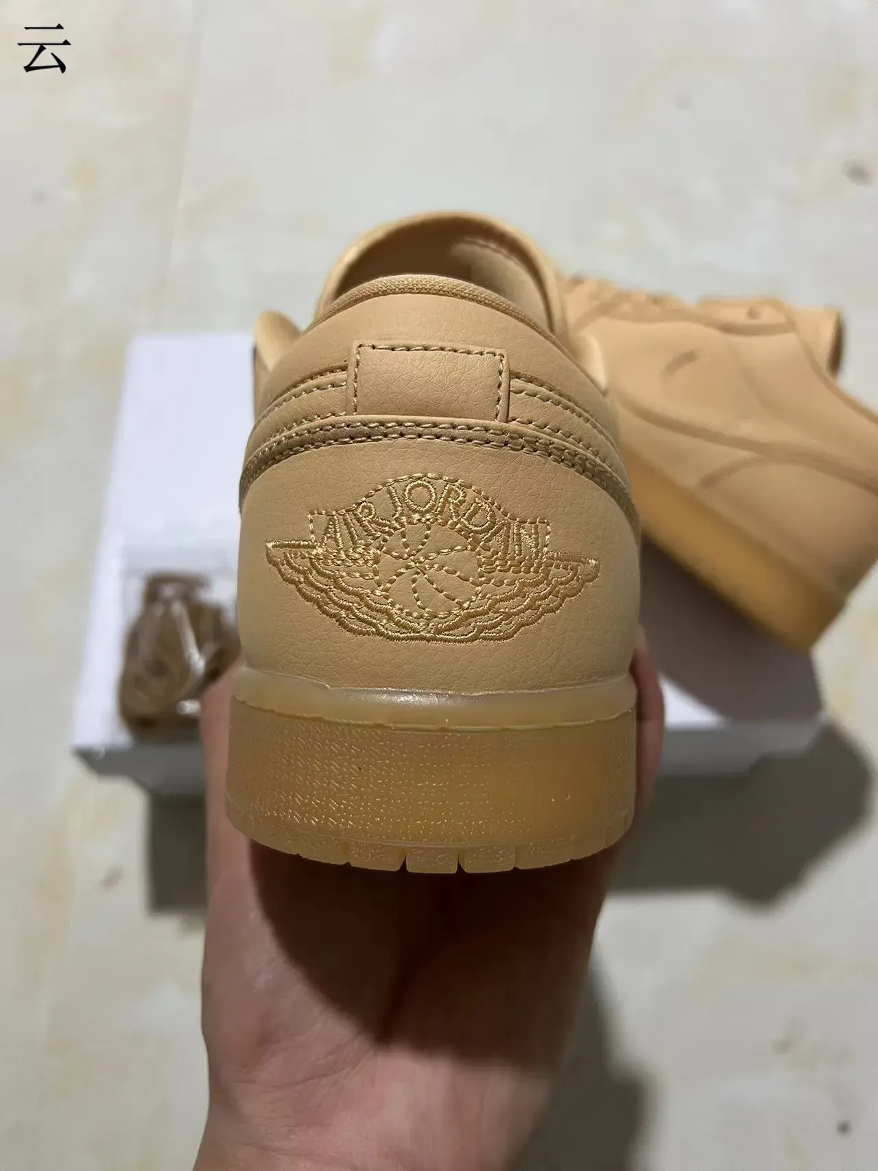 Nike Air Jordan 1 Low Monocromatique Tan Lifestyle Sneakers 8