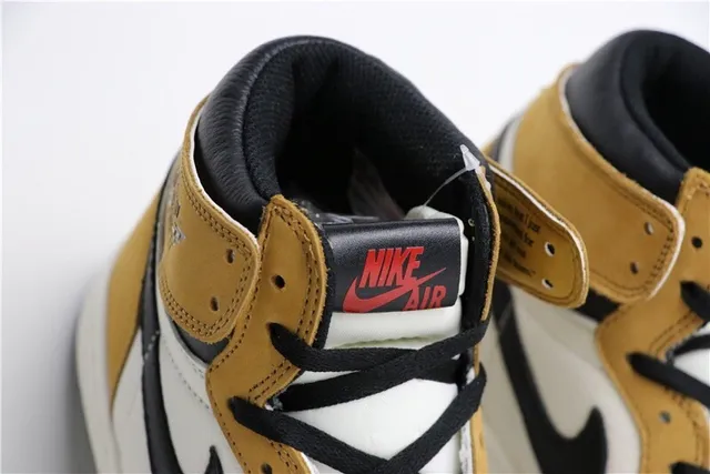 Nike Air Jordan 1 Mustard and White Basketball Shoes 2