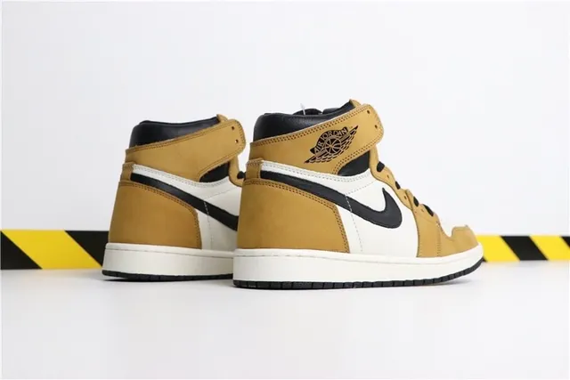 Nike Air Jordan 1 Mustard and White Basketball Shoes 6