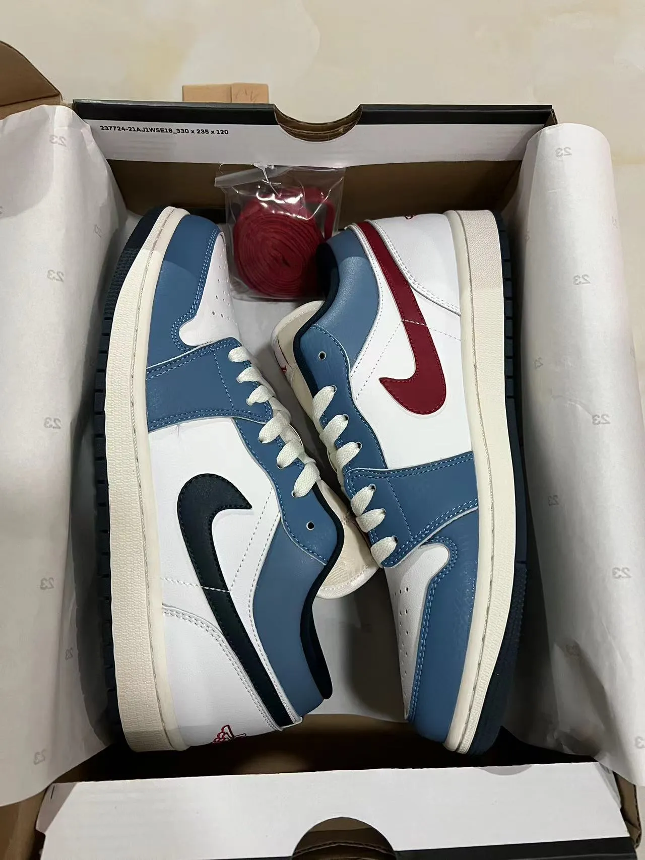 Nike Air Jordan 1 White Blue Black Lifestyle Sneakers 3