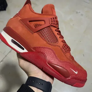 Nike Air Jordan 4 陶土红篮球鞋