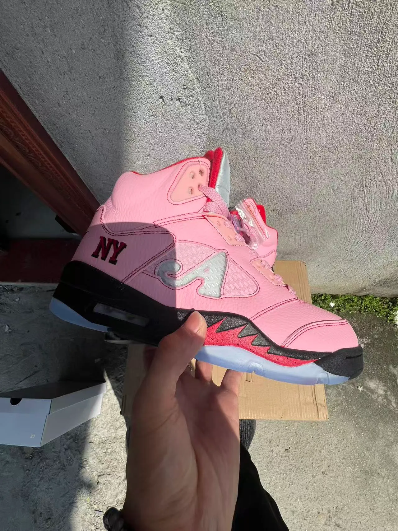 Nike Air Jordan 5 Pink Silver Shark-Tooth Basketball Shoes 2