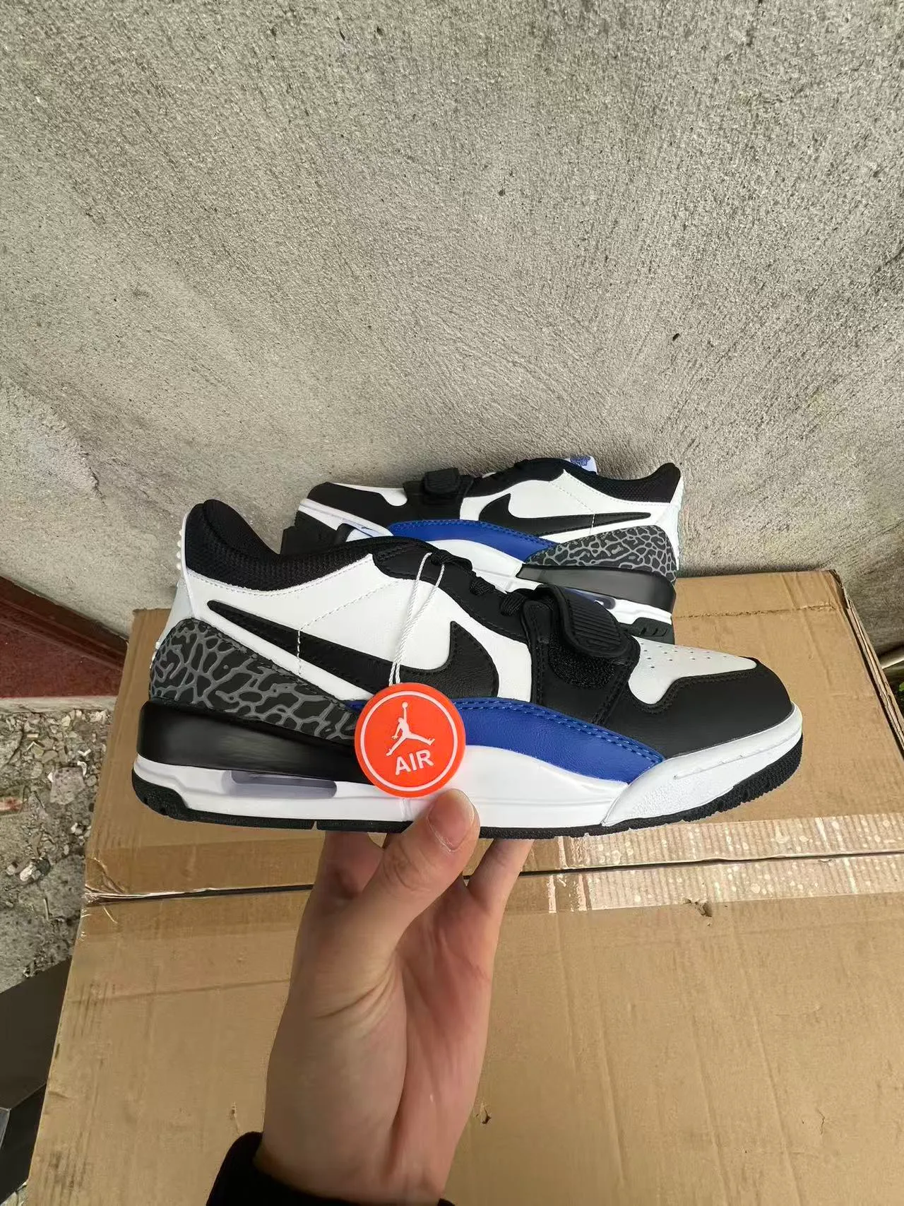 Nike Air Jordan Legacy 312 White Black Royal Blue Elephant Print Basketball Shoes 10