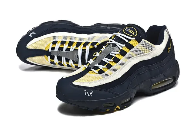 Nike Air Max 95 Black Gray Red Lifestyle Sneakers 22