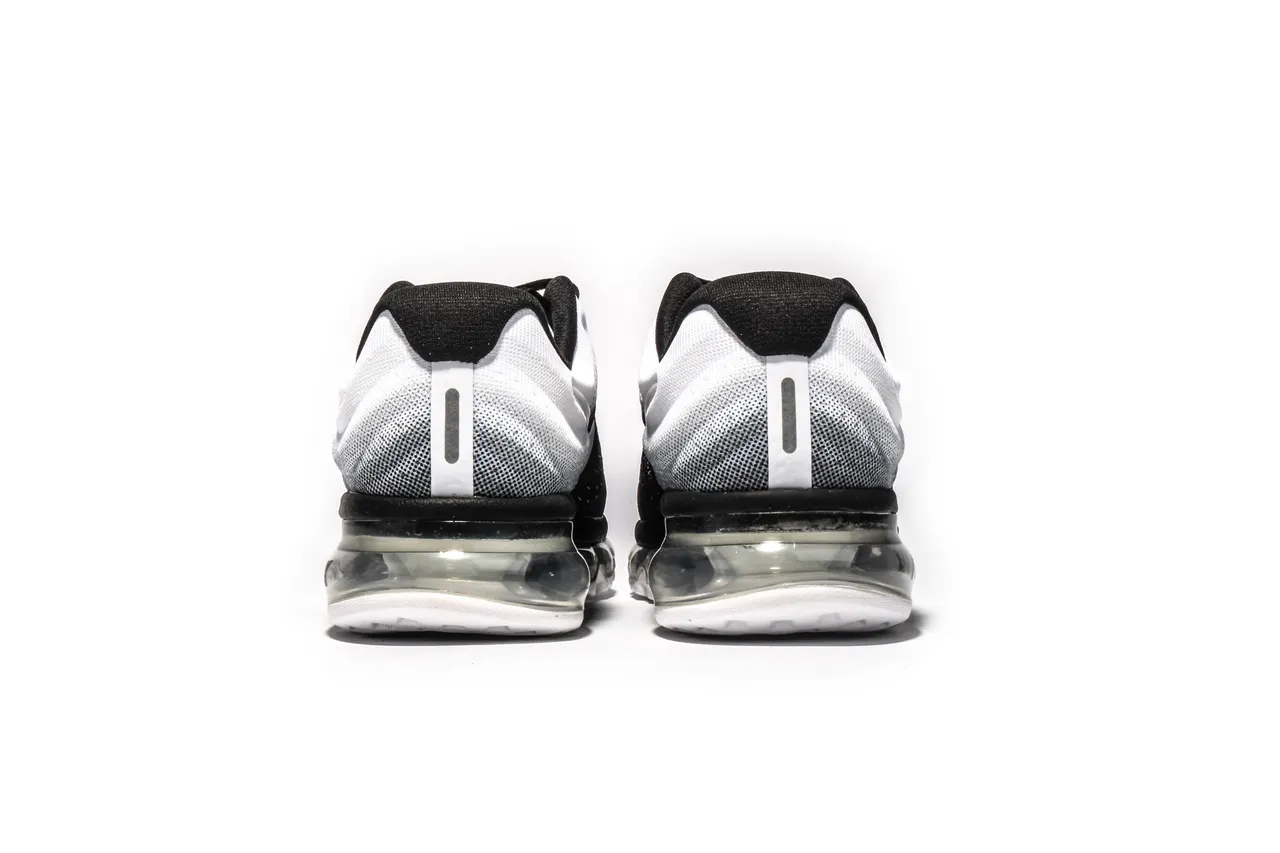 Nike Air Max Black White Engineered Knit Upper Gradient Running Shoes 8