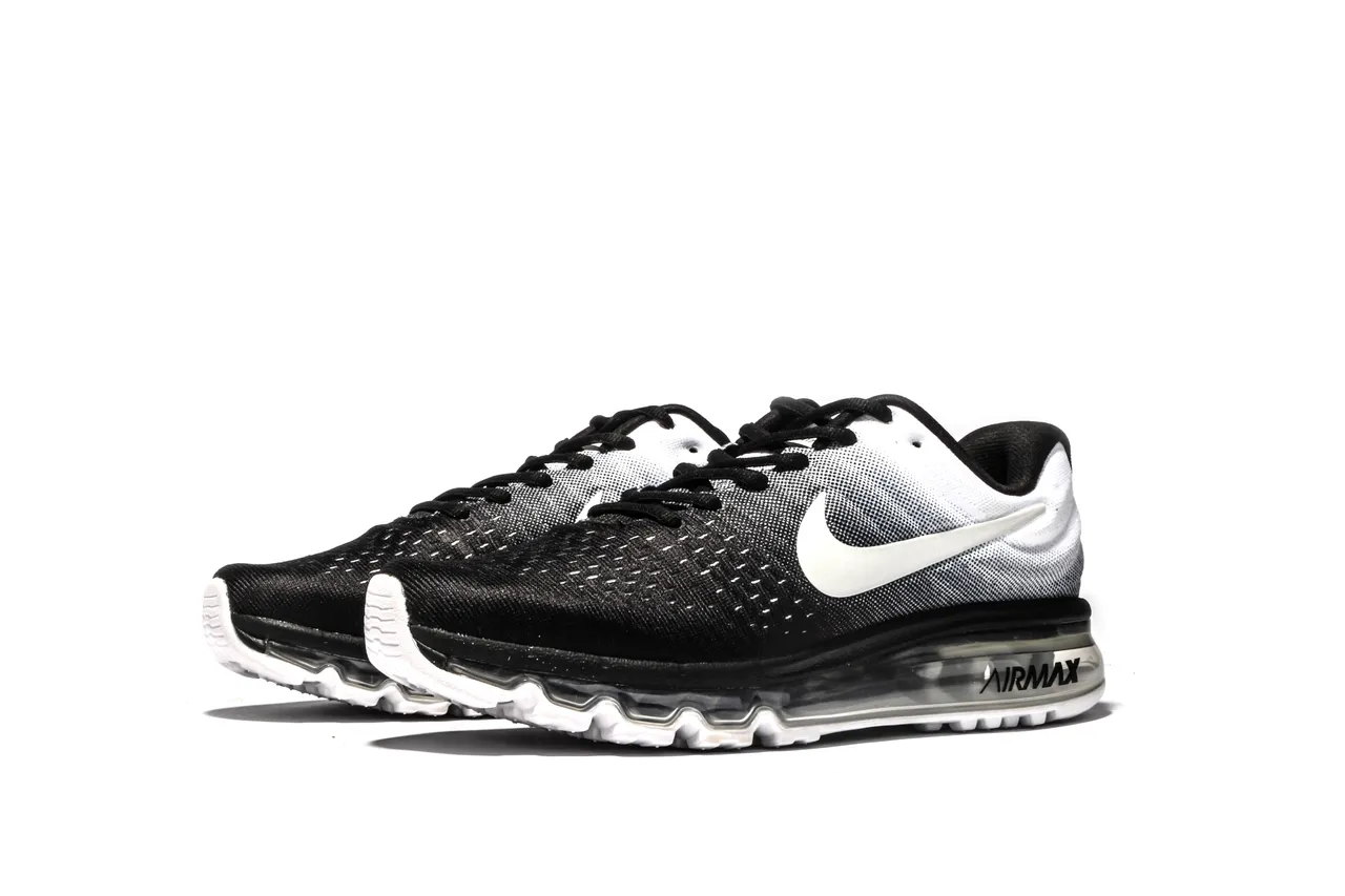 Nike Air Max Black White Engineered Knit Upper Gradient Running Shoes 11