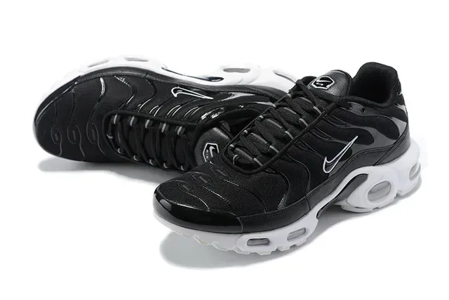 Nike Air Max Plus Black Gray Yellow Lifestyle Sneakers 11