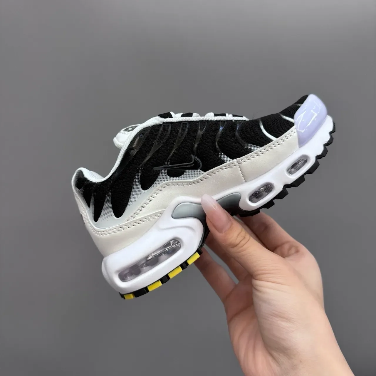 Nike Air Max Plus Black White Red Lifestyle Sneakers 17