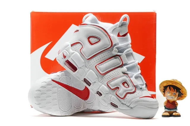 حذاء كرة السلة Nike Air More Uptempo White Gum جيلي 17