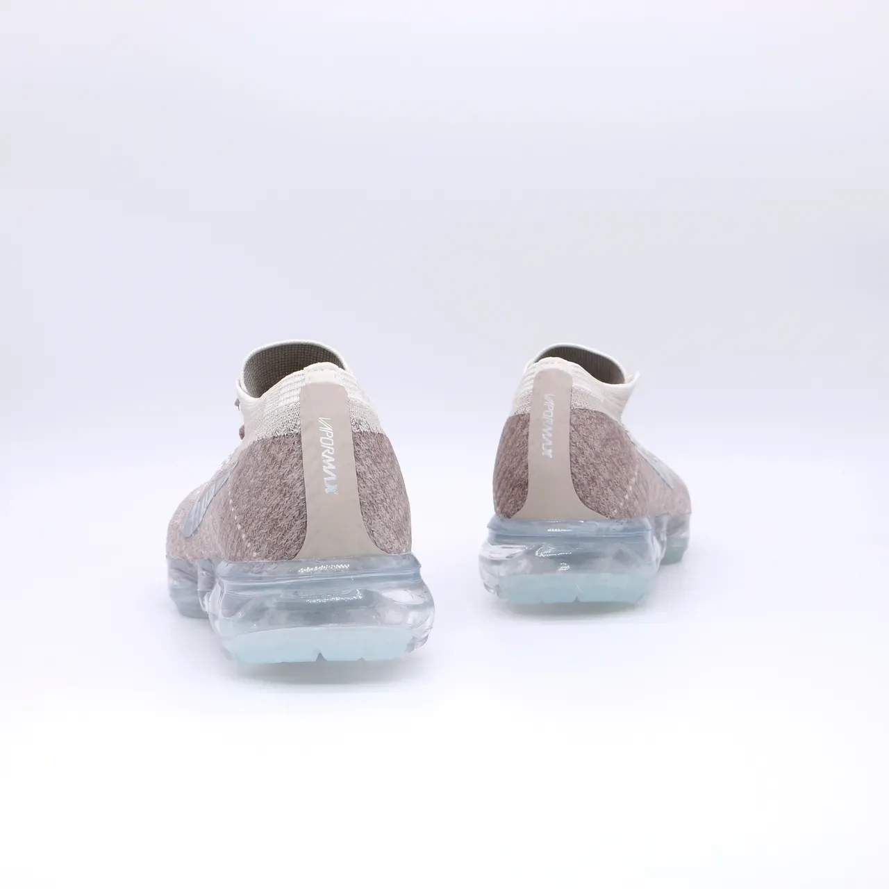 Nike Air VaporMax Flyknit Beige Silver Lifestyle Sneakers 3