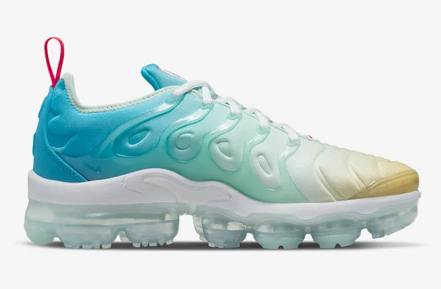 Nike Air VaporMax Plus Gradient Lifestyle Sneakers 6