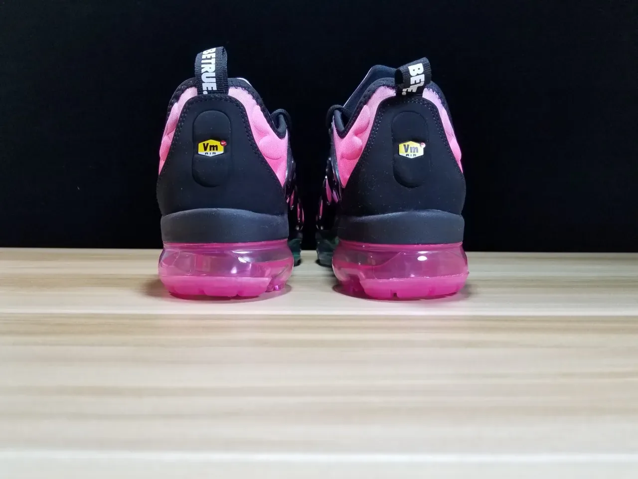 Nike Air VaporMax Plus Gradient Pink Black Multicolor Lifestyle Sneakers 11