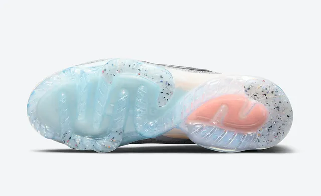 Nike Air VaporMax Plus Light Gray Pink Orange Lifestyle Sneakers 2