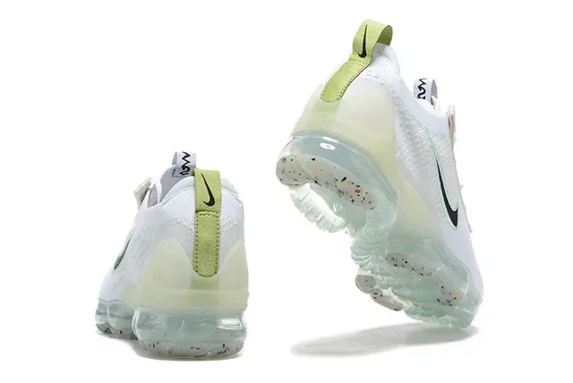 Nike Air VaporMax Plus White Multicolor Speckle Lifestyle Sneakers 2
