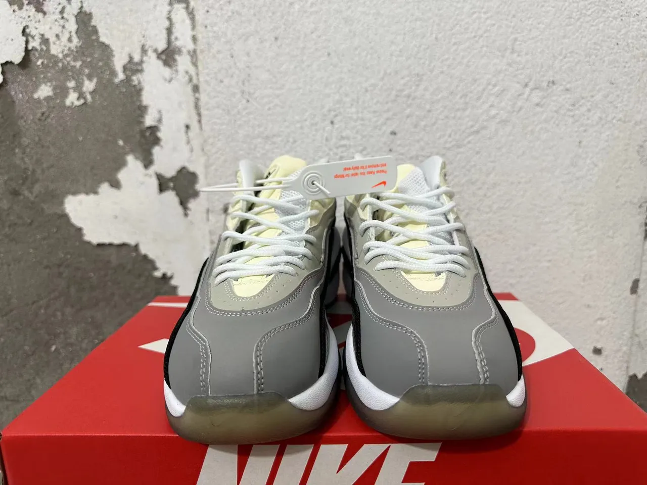 Nike Air Zoom Generation Gray White Wave-Shaped Synthetic Cage Carbon-Fiber-Textured Panels Chunky Sneakers 4