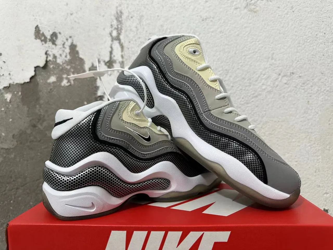 Nike Air Zoom Generation Gray White Wave-Shaped Synthetic Cage Carbon-Fiber-Textured Panels Chunky Sneakers 5