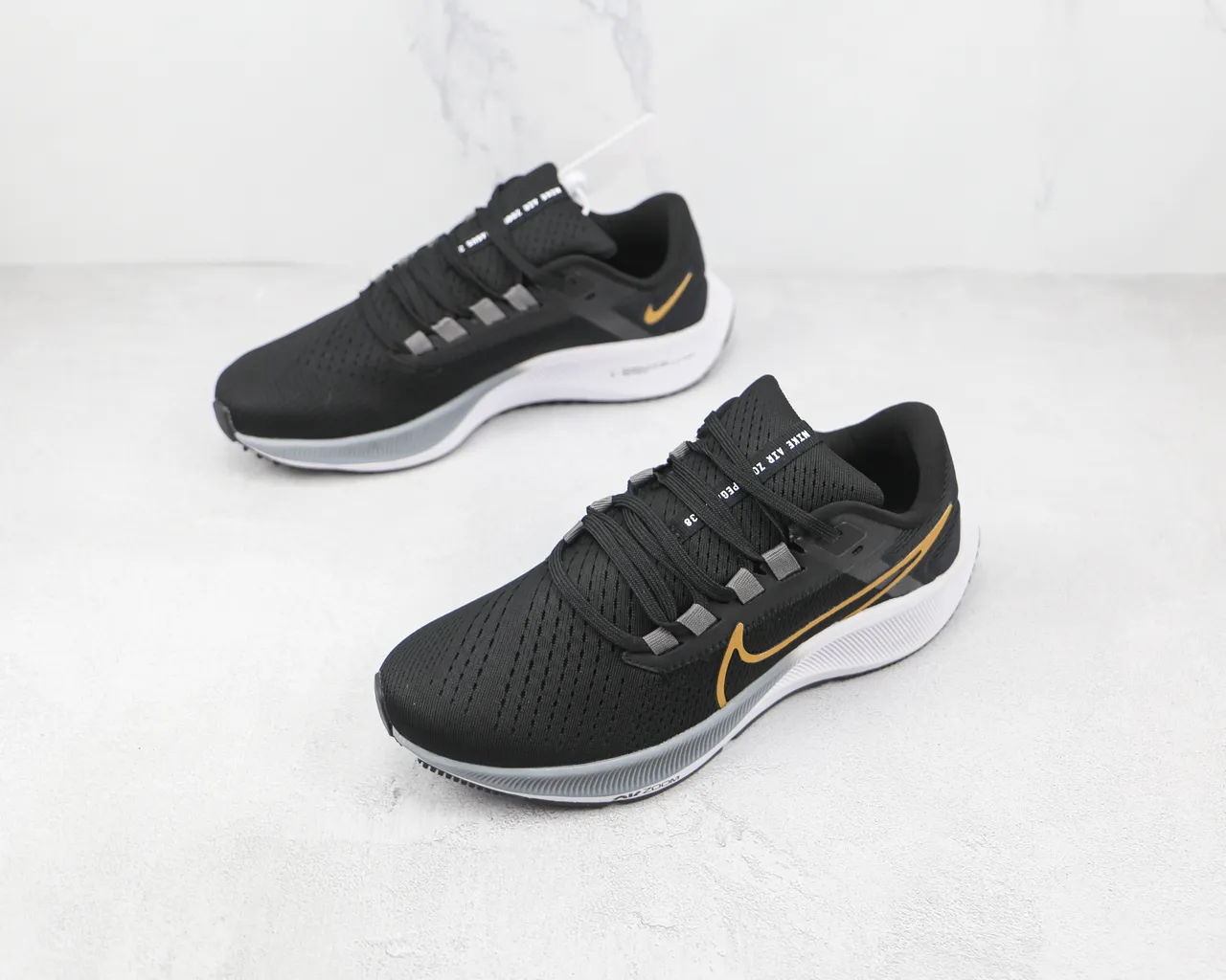 Nike Air Zoom Pegasus Chaussures de course noir or 4