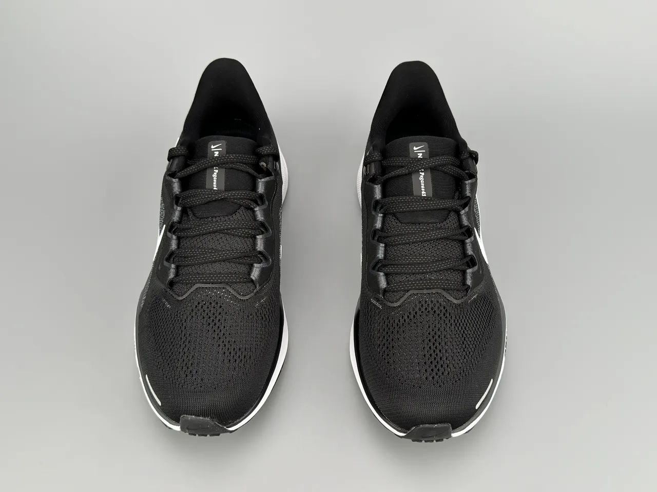 Nike Air Zoom Pegasus Black White Engineered Mesh Upper Visible Unit Running Shoes 9