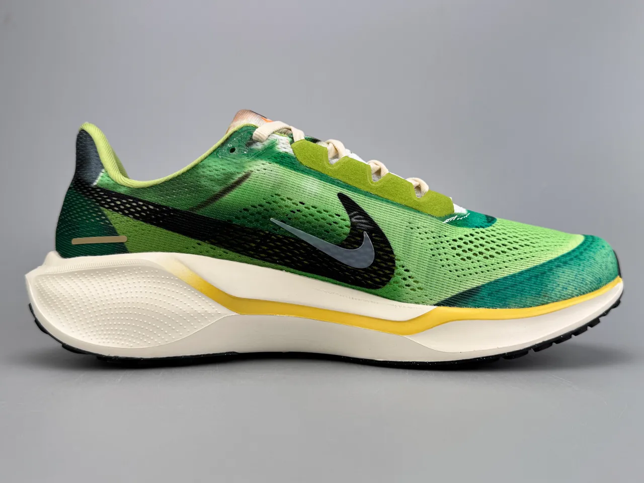 Nike Air Zoom Pegasus Green Gradient Running Shoes 10