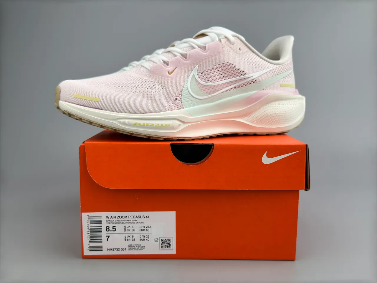Nike Air Zoom Pegasus Pastel Pink and Mint Running Shoes 2