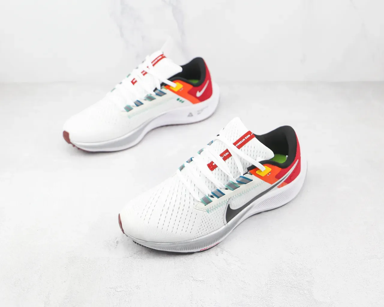 Nike Air Zoom Pegasus Blanc Rouge Malla Engineered Upper Semelle Ribotée Chaussures de Running 4