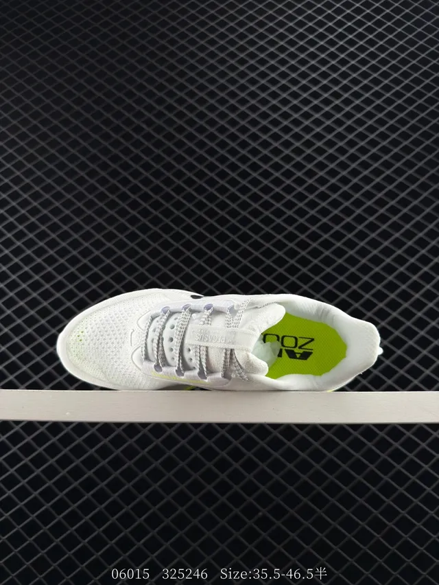 Nike Air Zoom White Yellow Knit Mesh Upper Visible Unit Running Shoes 2
