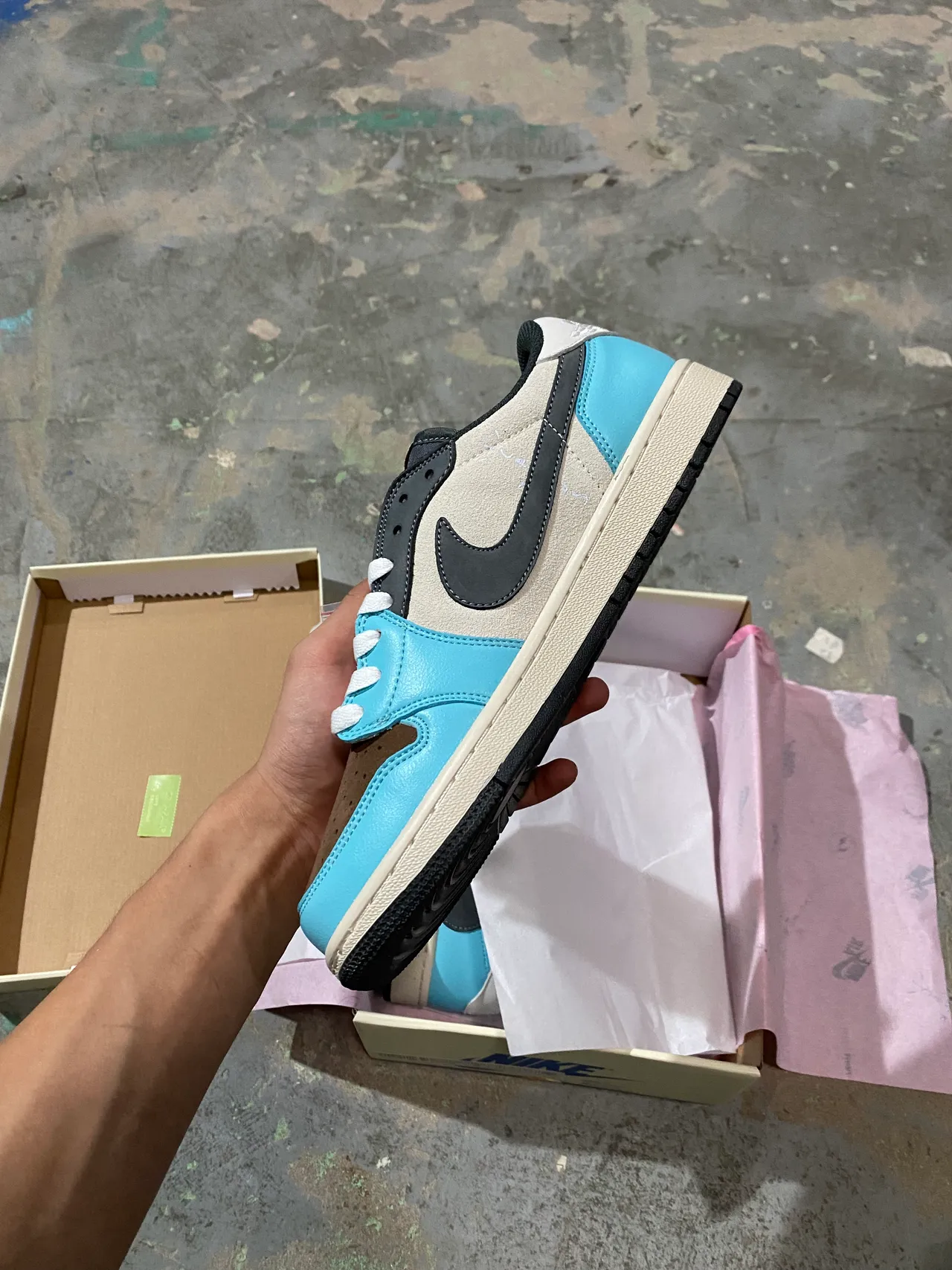 Nike Beige Blue Low-Top Panelled Leather-Suede Lifestyle Sneakers 3