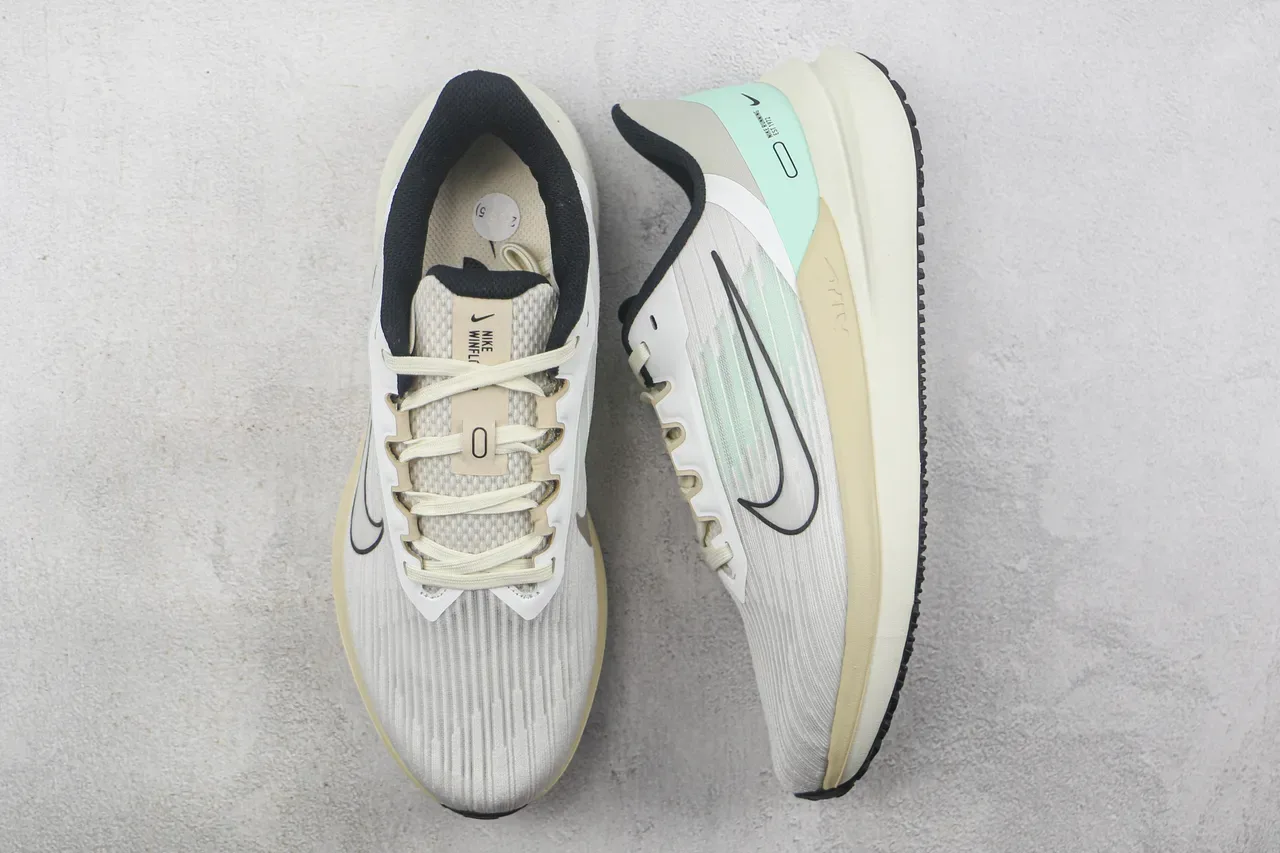 Nike Beige Green Engineered Knit Upper Ribbed Texture Running Shoes 3