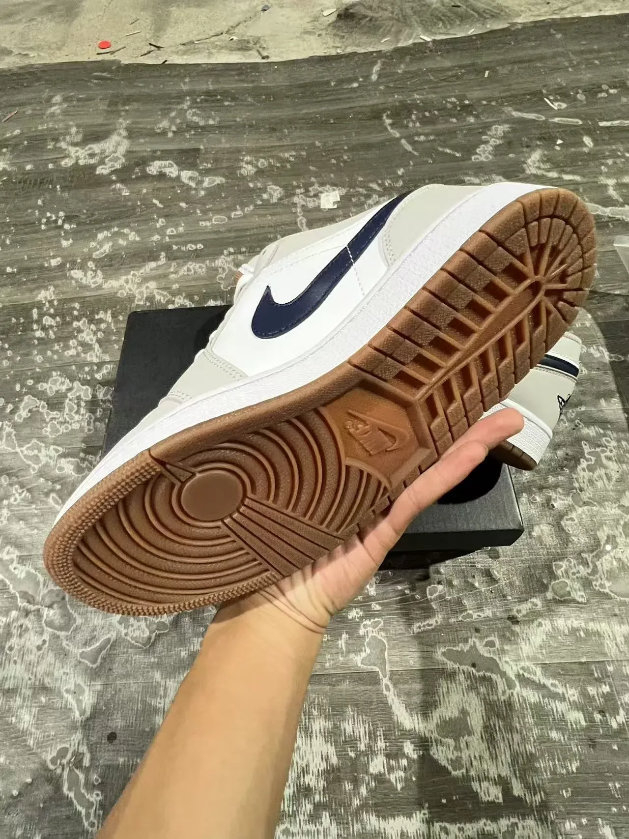 Nike بيج نيفي لایت استایل حذاء رياضي جلد وسينثيتيك علوة منخفض 6