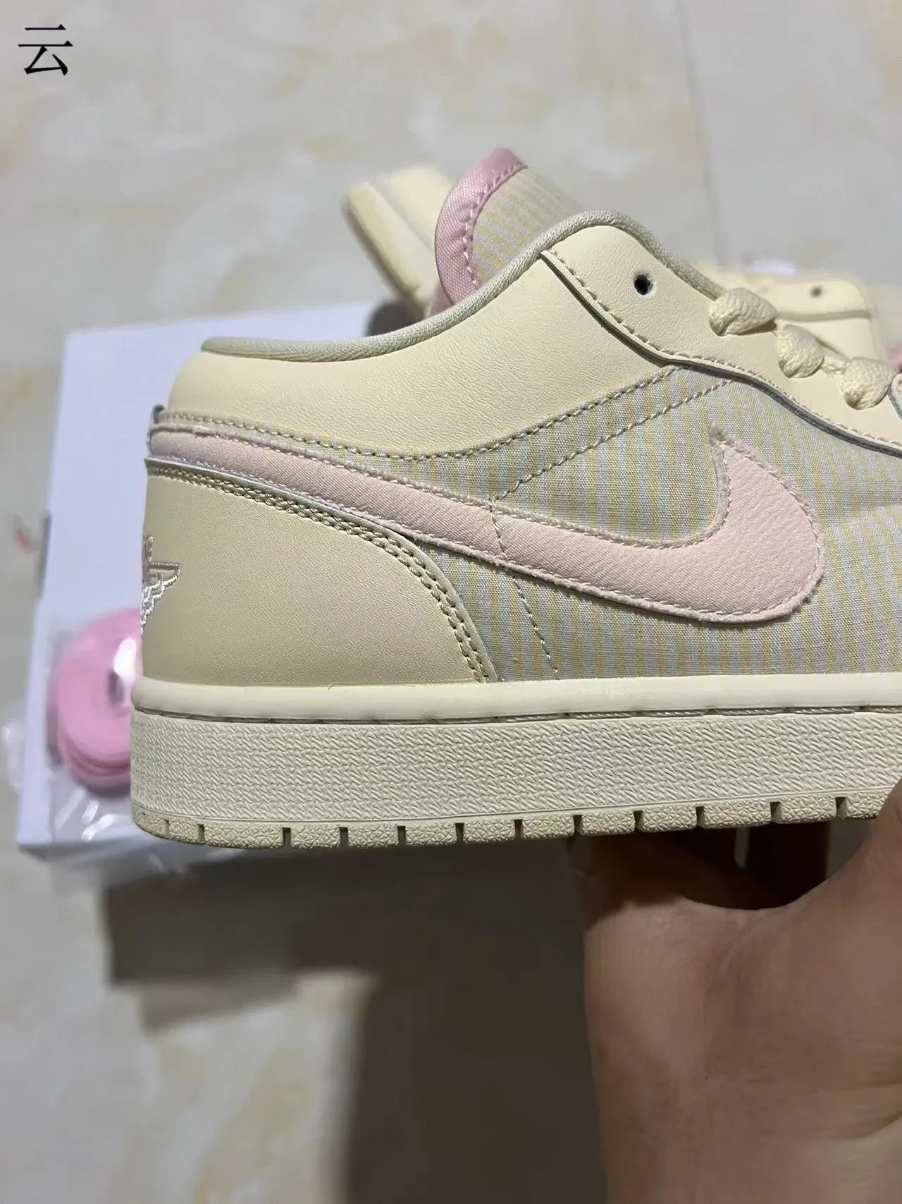 Nike Beige Pink Low-Top Silhouette Padded Collar Lifestyle Sneakers 7