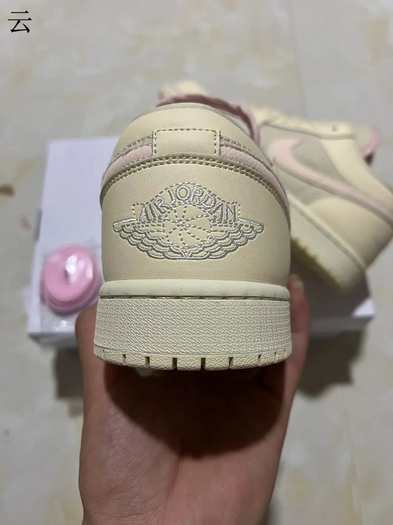 Nike Beige Pink Low-Top Silhouette Padded Collar Lifestyle Sneakers 8
