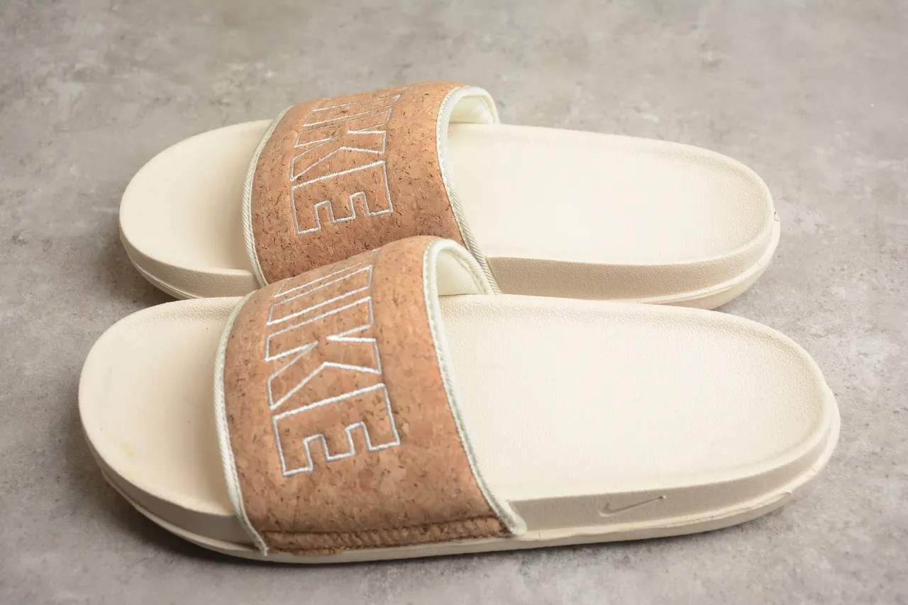Nike Benassi Beige White Cork Strap Molded Foam Sole Slippers 8