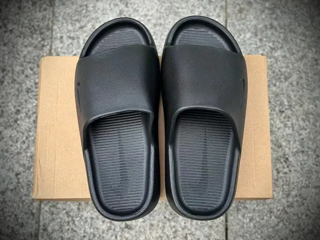 Nike Benassi JDI Black Molded Rubber Slippers 2