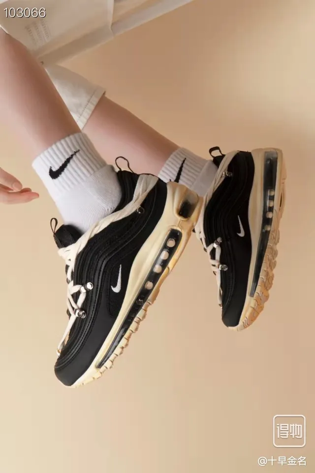 Nike Black Beige Layered Mesh And Synthetic Upper White Swoosh Lifestyle Sneakers 3