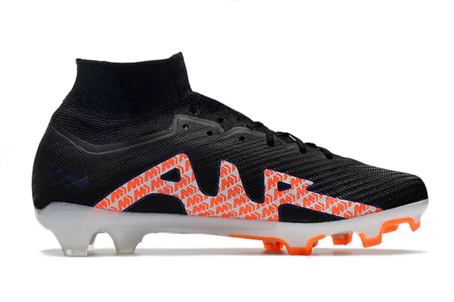 Nike Black Orange chaussures de football à upper de coupe haute, ajustement chaussette, construction en maille, pour terrain ferme 5