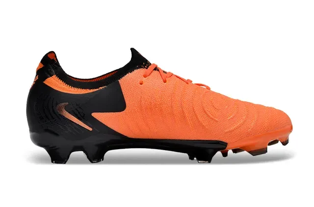 Nike Chaussures de football noir orange avec empeigne tricoté et lacets asymétriques pour terrain ferme 7