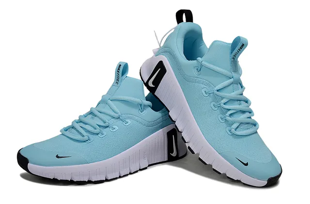 Nike Blue Black Knit Upper Segmented White Midsole Lifestyle Sneakers 3