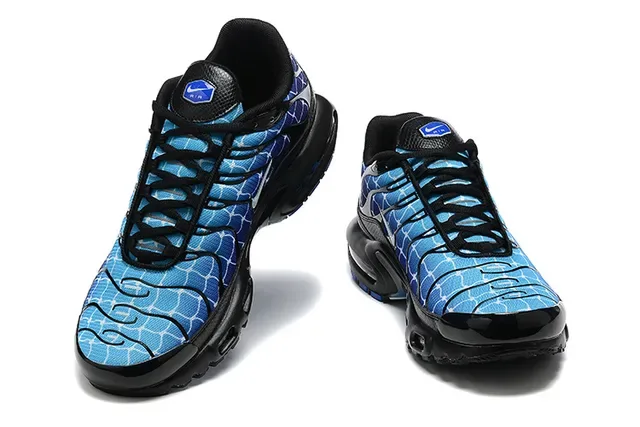 Nike Blue Black Layered Synthetic Cage Gradient Web-Pattern Upper Lifestyle Sneakers 3