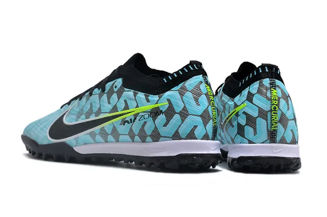 Nike Zapatillas de fútbol Turf con upper Flyknit en azul verde, impresión geométrica y overlay 4