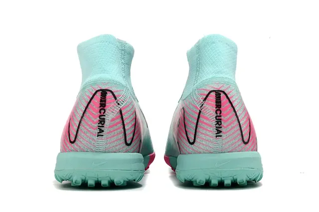 نيكي أحذية كرة القدم تربوية زرقاء وردية بكعب مرتفع Flyknit-Style 4