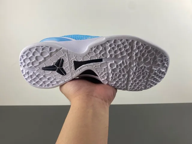 Nike Blue White Honeycomb Mesh Upper Sculpted Zoom Midsole Basketball Shoes 8