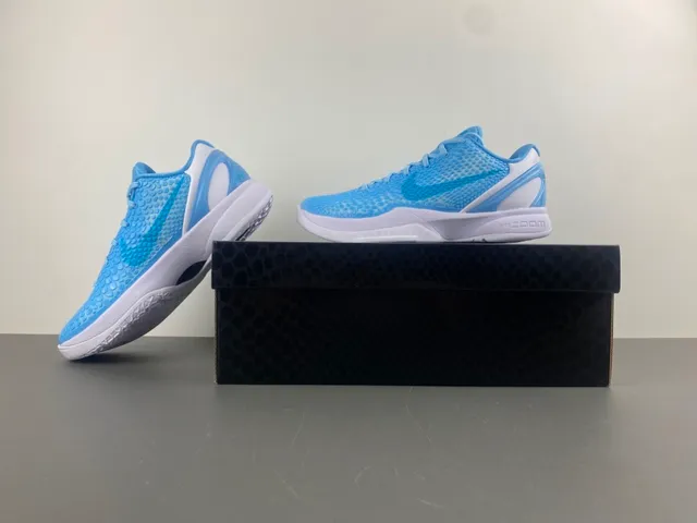 Nike Blue White Honeycomb Mesh Upper Sculpted Zoom Midsole Basketball Shoes 15