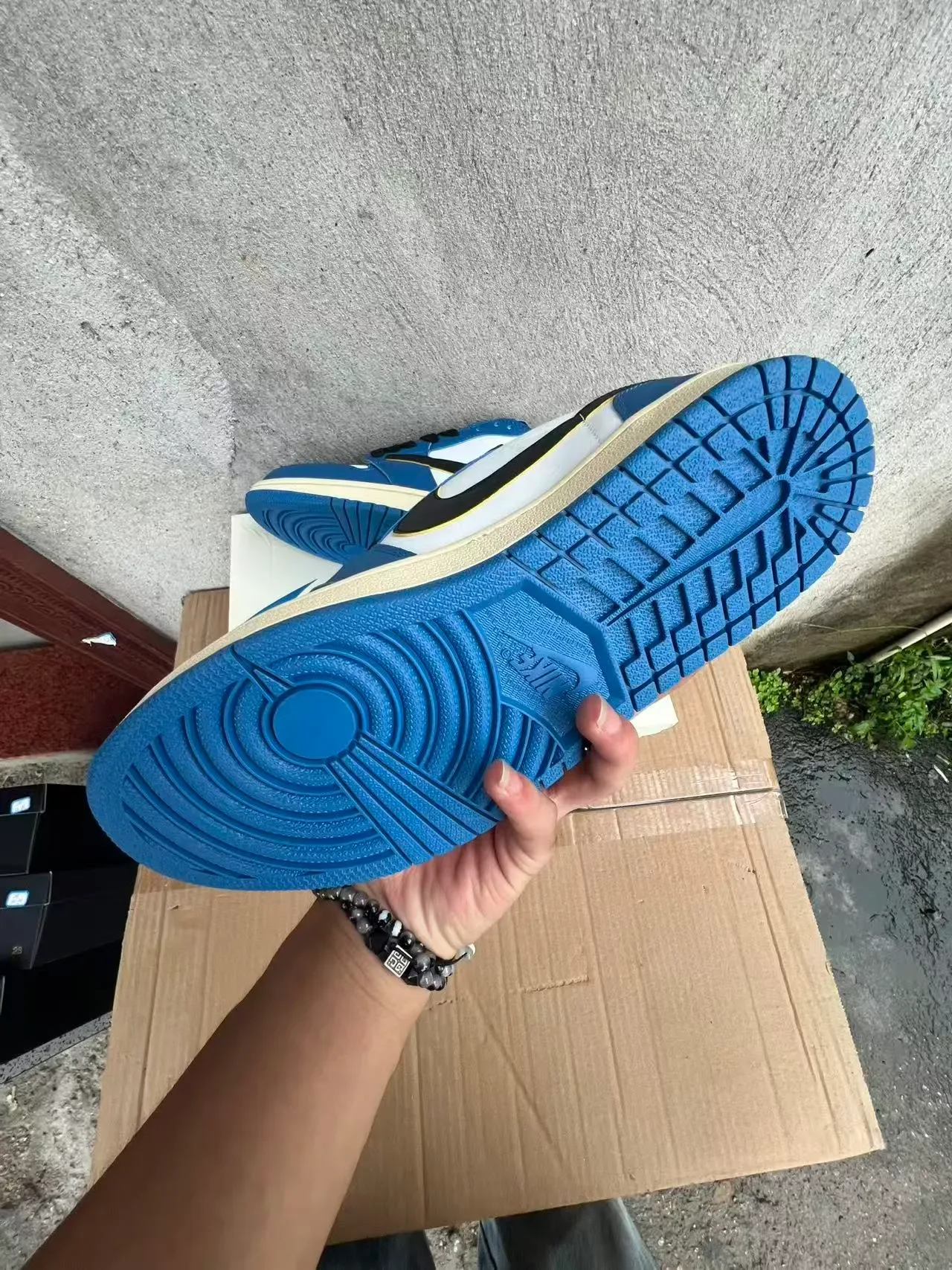 Nike Blue White Low-Top Silhouette Leather/synthetic Overlay Lifestyle Sneakers 6