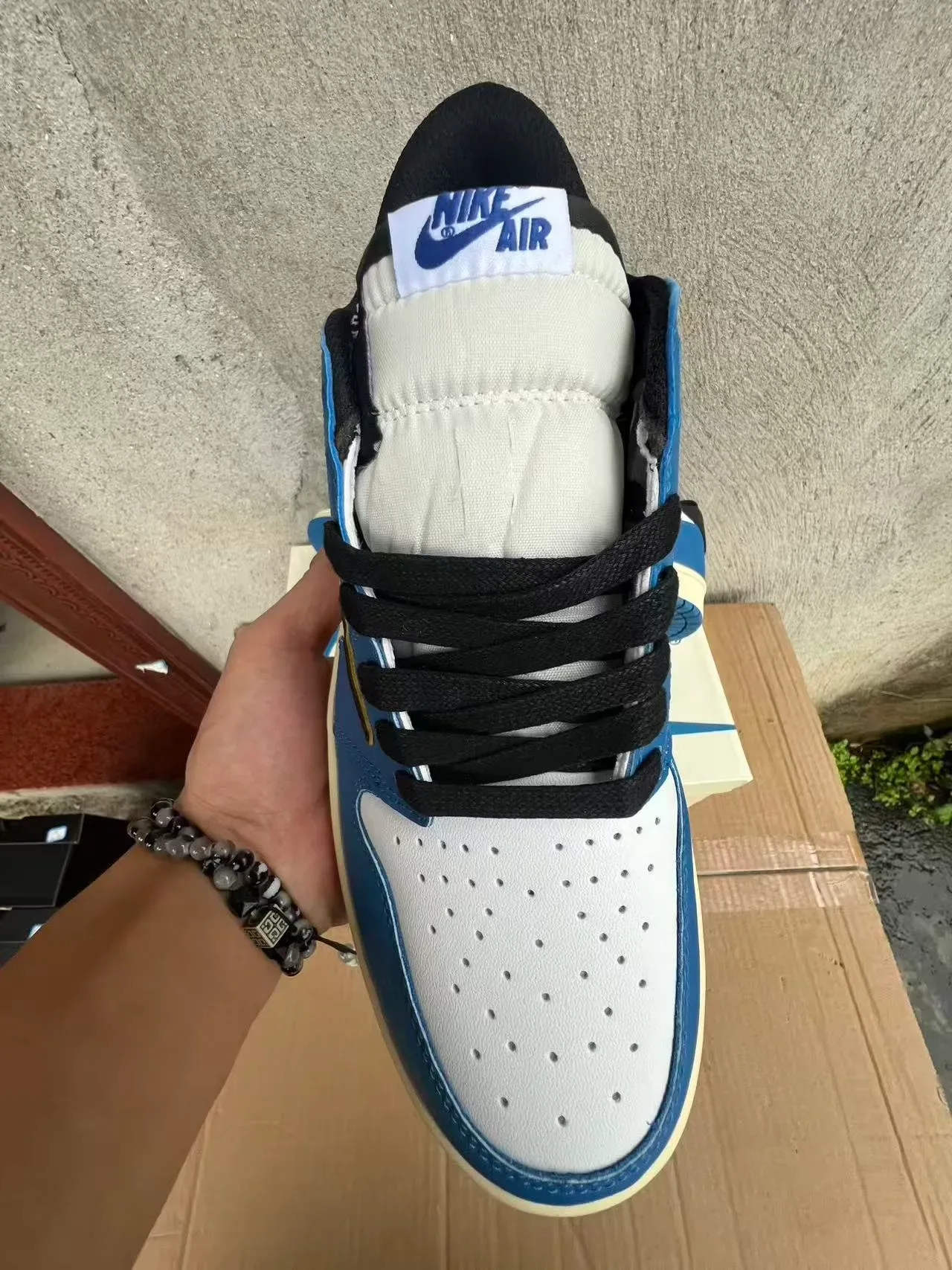 Nike Blue White Low-Top Silhouette Leather/synthetic Overlay Lifestyle Sneakers 9