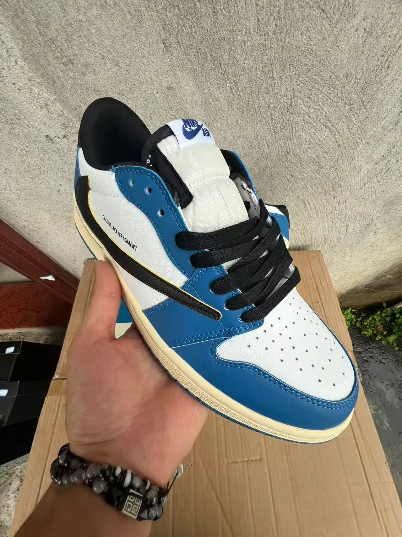 Nike Blue White Low-Top Silhouette Leather/synthetic Overlay Lifestyle Sneakers 10
